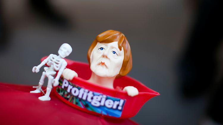 Obwohl selbst Zielscheibe der Proteste, zeigt Merkel Verständnis für die Demonstranten.