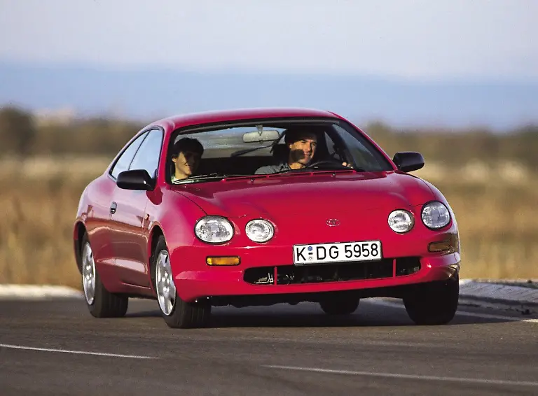 13-Auf-Pole-Position-Der-Toyota-Celica-avancierte-zum-Quelle-Toyota