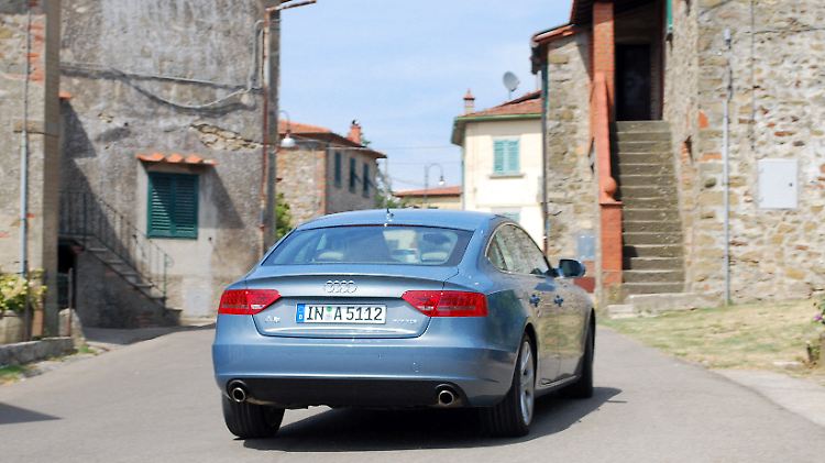 Dank neuem ESP und individueller Fahrwerkseinstellung bietet der A5 Sportback viel Fahrspaß.