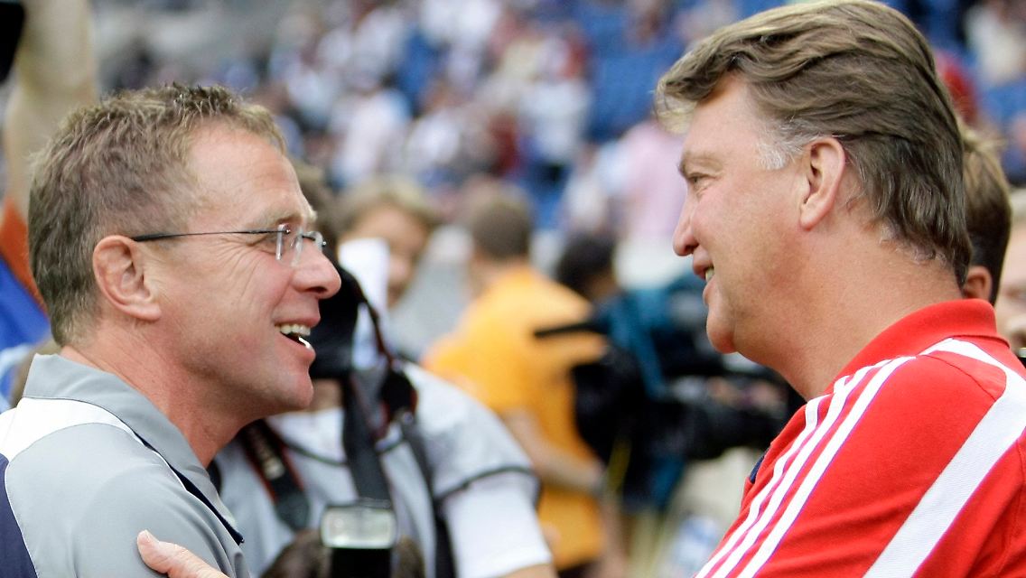 Sie scheinen sich ganz gut zu verstehen: Ralf Rangnick und Louis van Gaal.