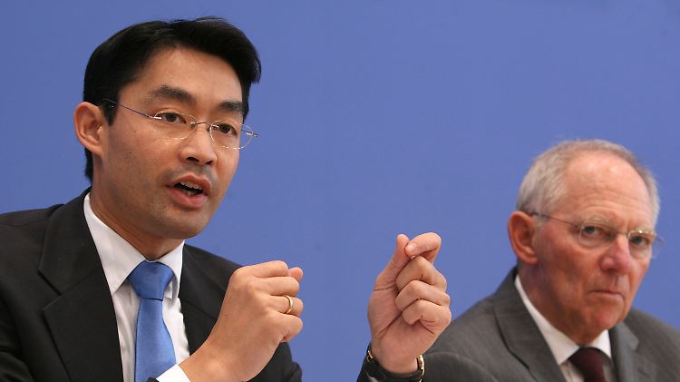 Rösler und Schäuble einigen sich auf eine kleine Reform - aber offenbar ohne Seehofer.