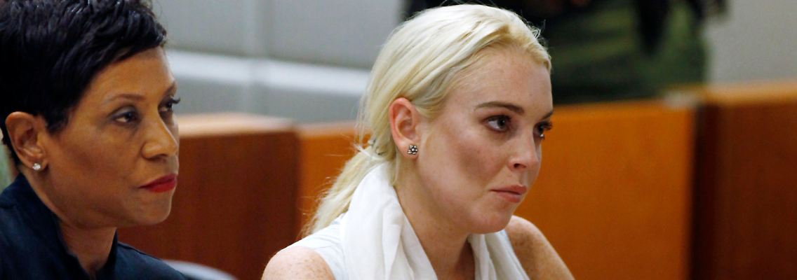 Lindsay Lohan musste sich eine Standpauke von der Richterin anhören.
