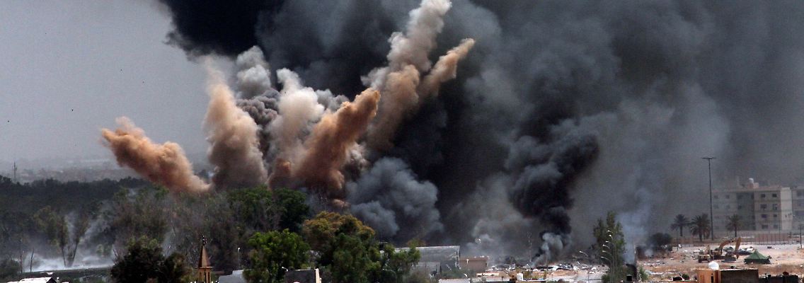Die NATO bombardierte zahlreiche Ziele in Libyen (hier ein Luftschlag auf Tripolis im März).