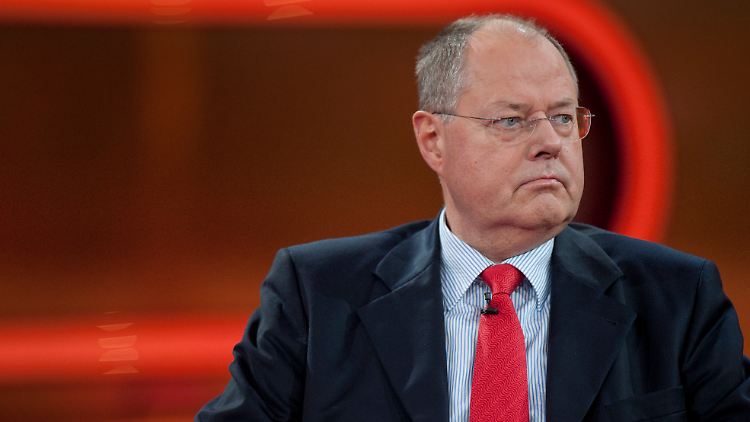 Steinbrück selbst sagte nur: "Der Knochen ist abgenagt."