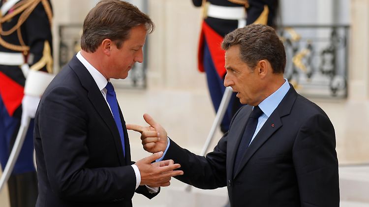 Klare Wort fand Sarkozy gegenüber Cameron (Archivbild).
