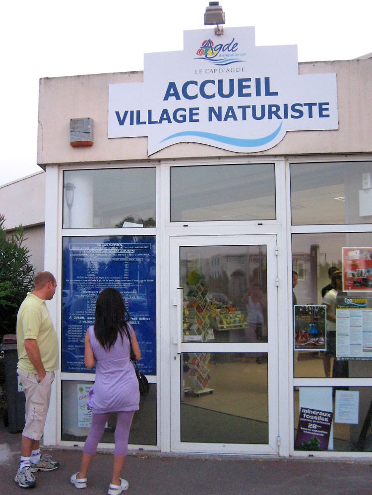 Der Eingang zur FKK-Ferienanlage in Cap d'Agde.