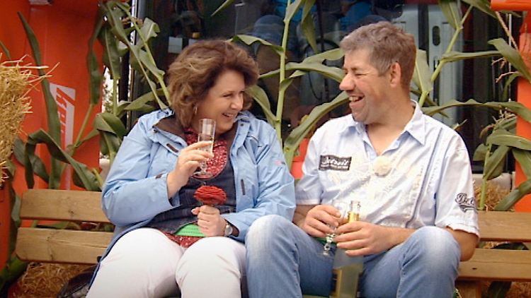 Auf richtiges Essen: Uwe und seine Iris.