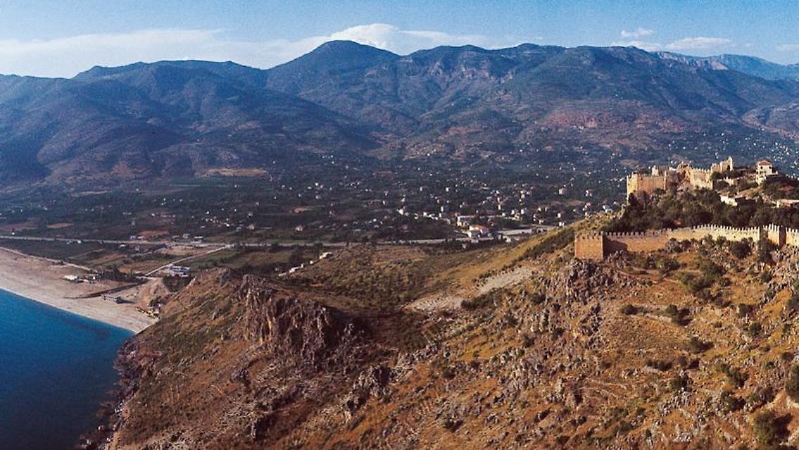 Die Tourismus-Branche leidet unter der Krise - im Badeort Alanya sind viele 4-Sterne-Hotels in dieser Saison geschlossen.