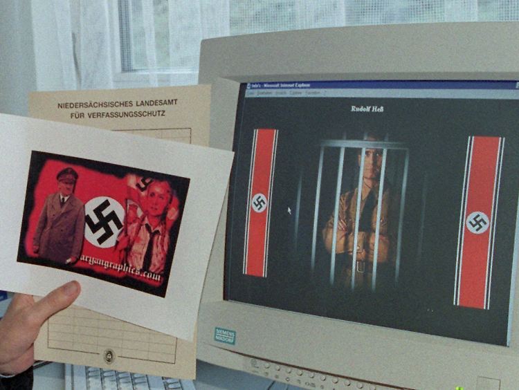 Die Zahl rechtsextremer Internetseiten ist so hoch wie nie.