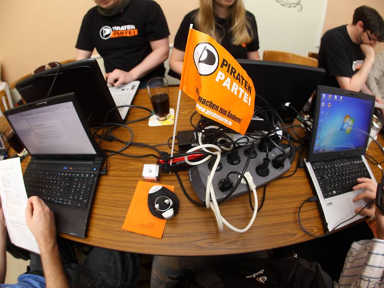 Die Piratenpartei versucht, so viele Stimmen zu berücksichtigen wie möglich. Das macht das Prozedere allerdings manchmal etwas langwierig.