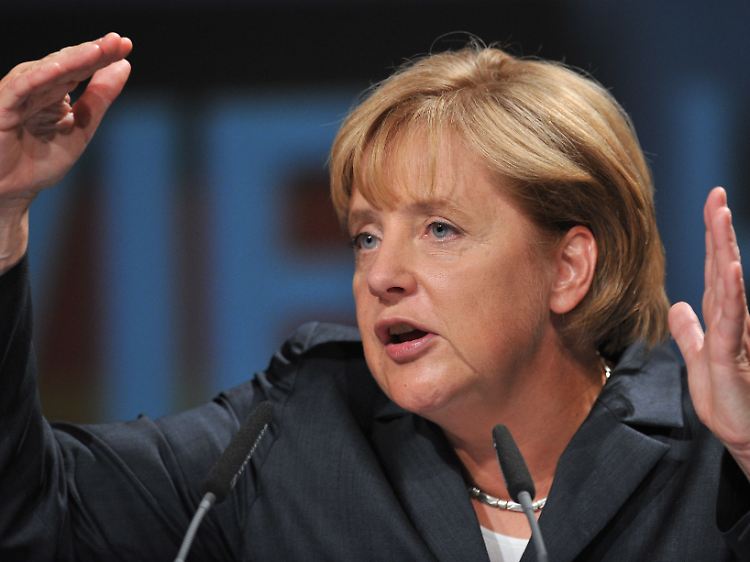 "Es muss Regeln geben": Angela Merkel auf dem CDU-Parteitag in Hildesheim.