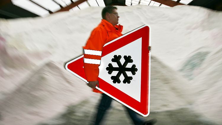 Auch Radfahrer haben ein Recht auf gestreute Wege, allerdings nicht überall.