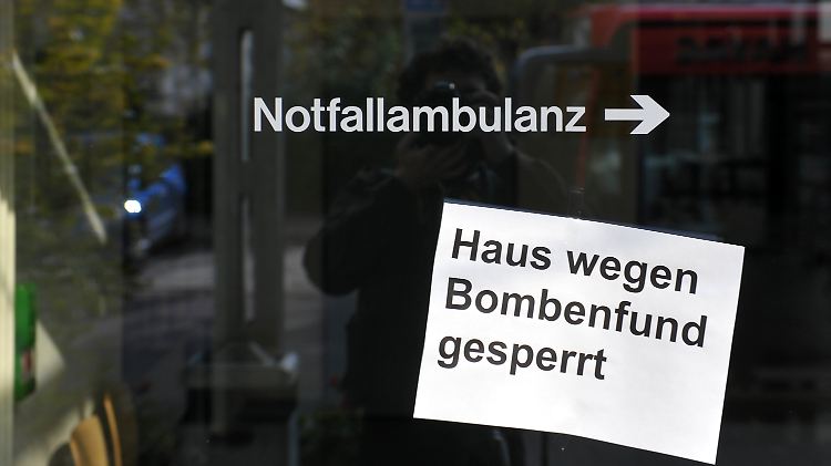 Das Krankenhaus muss evakuiert werden.