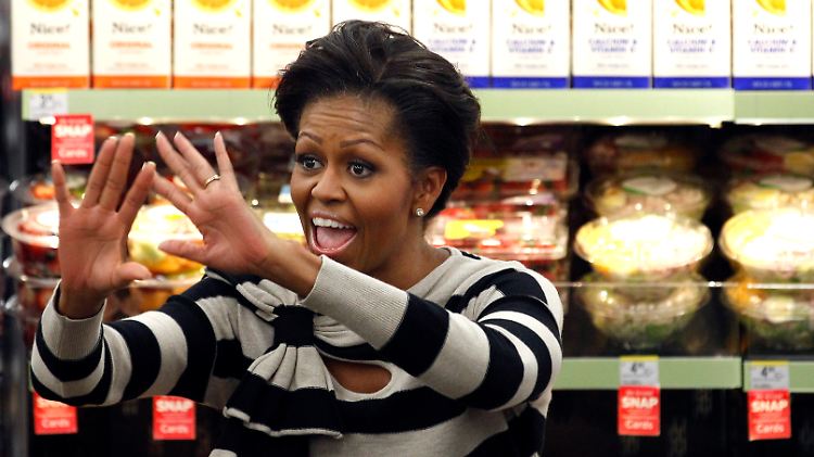 Michelle Obama beim Besuch einer Drogeriekette in Chicago.