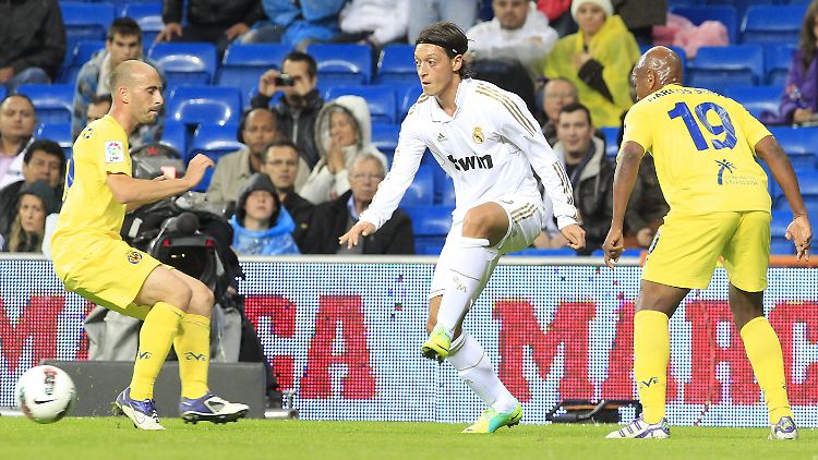 Mesut Özil fehlt im Real-Trikot die Leichtigkeit, die ihn im Nationalteam zuletzt immer auszeichnete.