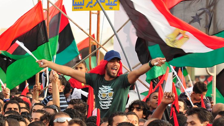 Die Libyer feiern ihre Befreiung.