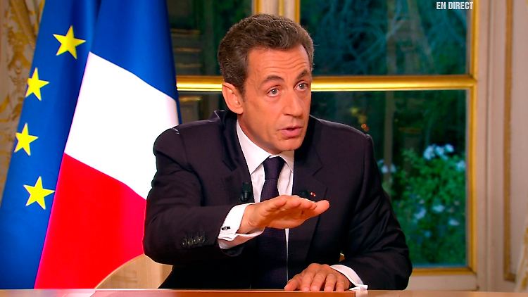 Den Ball flach halten: Sparen trotz Wahlkampf - Nicolas Sarkozy.