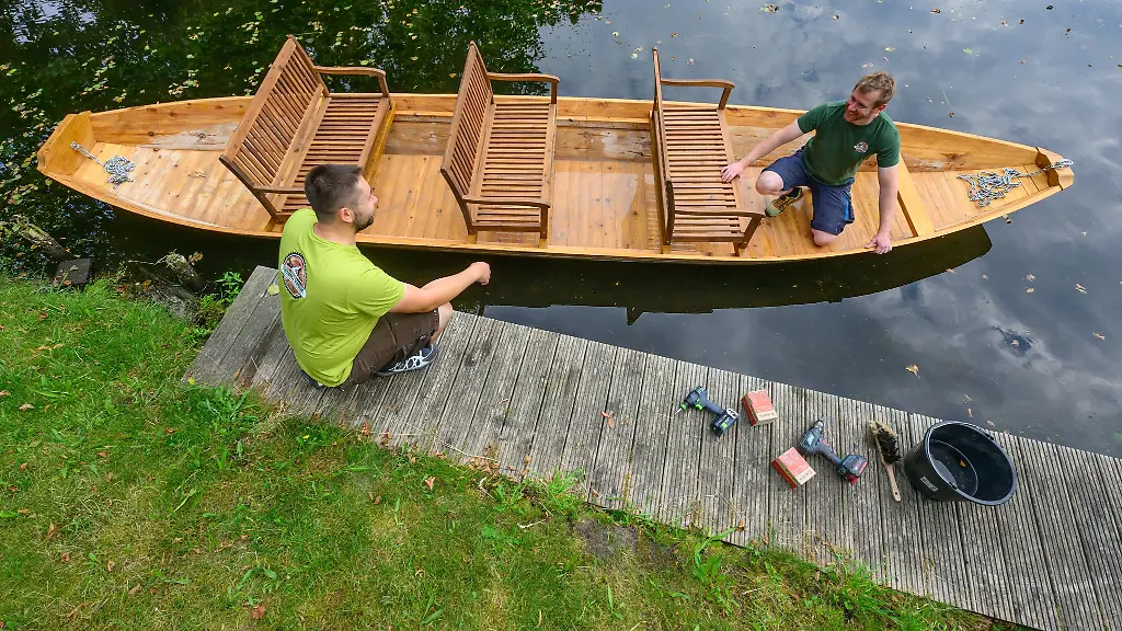 Der-Spreewaldkahn-von-Andreas-Zimmer-l-und-Marcel-Mueller-besteht-aus-verleimten-Holzplatten