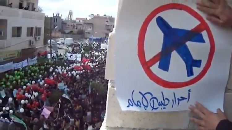 Bild aus einem Video, das am 28. Oktober in Hama aufgenommen worden sein soll.
