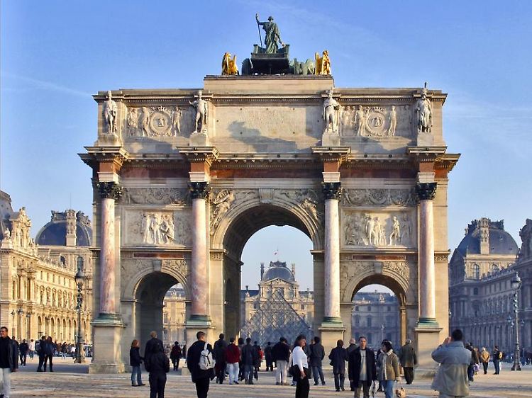 ... Paris den Platz an der Spitze abgenommen.