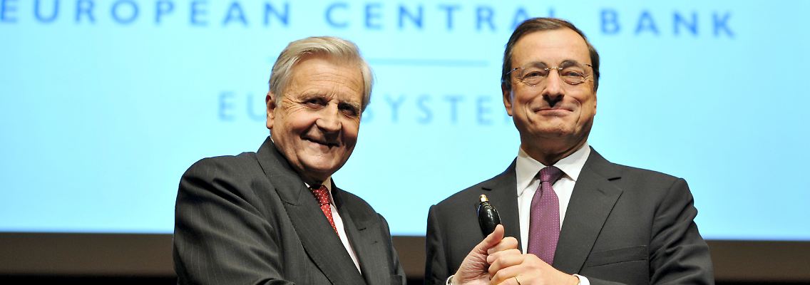 Ab dem 1. November sitzt nicht mehr Jean-Claude Trichet (l.), sondern Mario Draghi am Ruder der EZB.