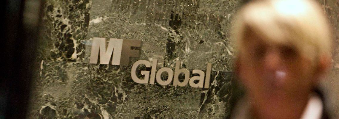 2011-10-30T002012Z_01_NYK900_RTRMDNP_3_MFGLOBAL.JPG7493343613940412857.jpg