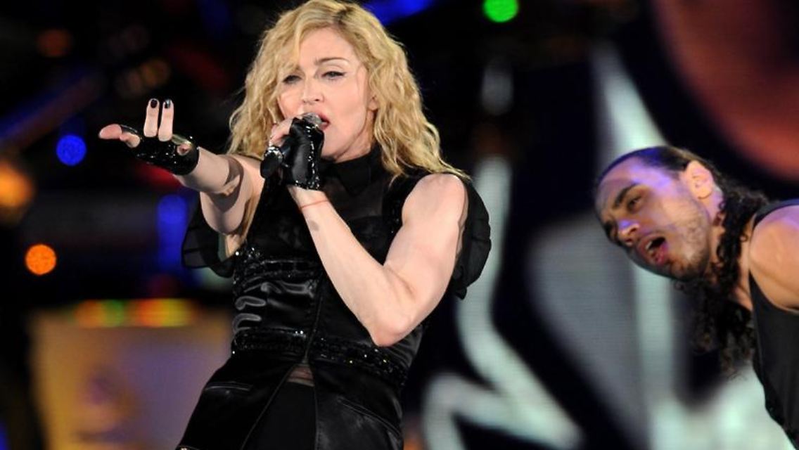 Madonna ist gerade auf "Sticky and Sweet"-Tour - hier ein Bild von der Show in München.