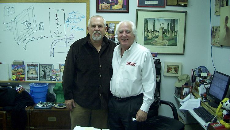 Flipper-Fabrikant in zweiter Generation: Gary Stern, rechts.