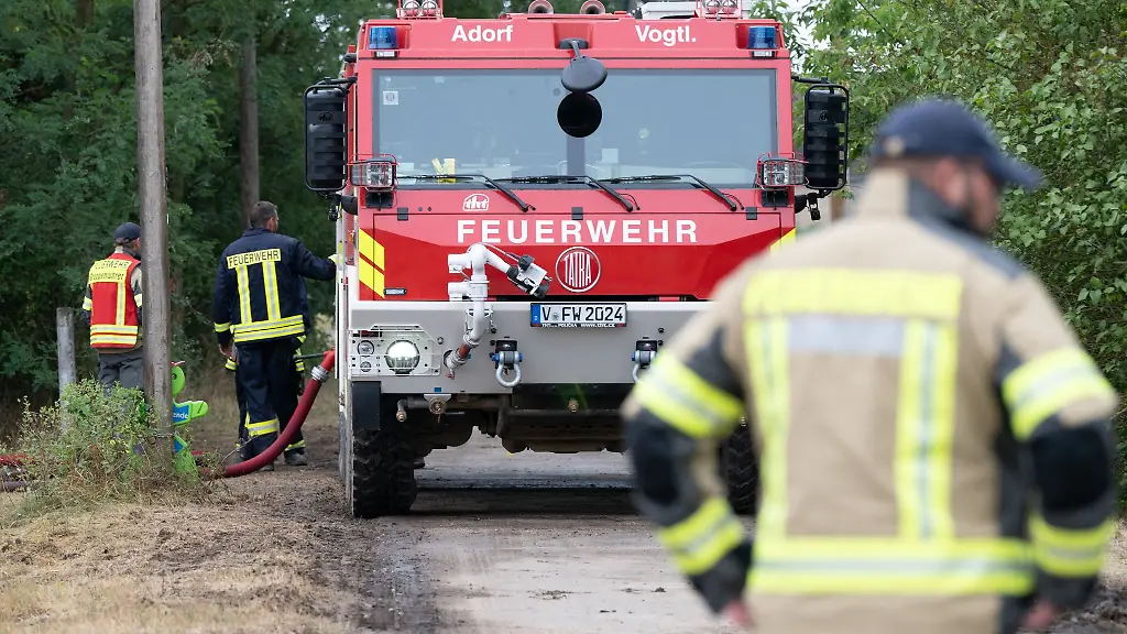 Die-Lage-im-Waldbrandgebiet-der-Gohrischheide-hat-sich-beruhigt