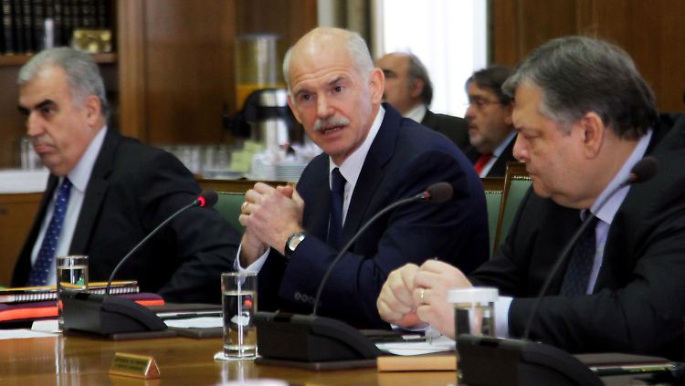 Giorgos Papandreou auf einer der unzähligen Sitzungen.