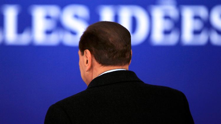 Wie lange kann sich Berlusconi noch im Amt halten?