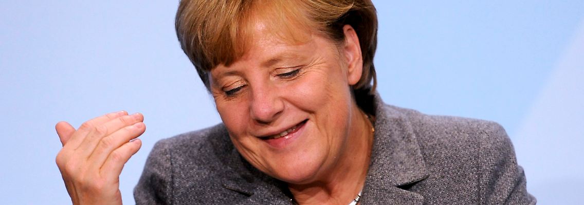 Merkel präsentiert die Ergebnisse.
