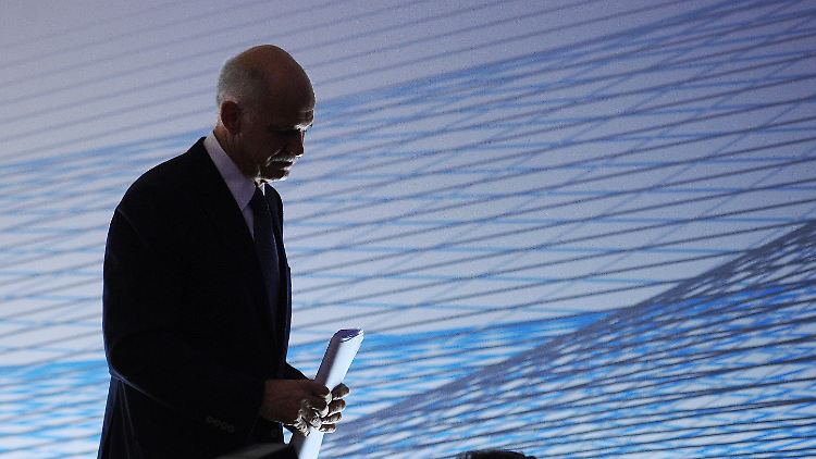 Papandreou hat immer klar gestellt, nicht an seinem Sessel zu kleben.
