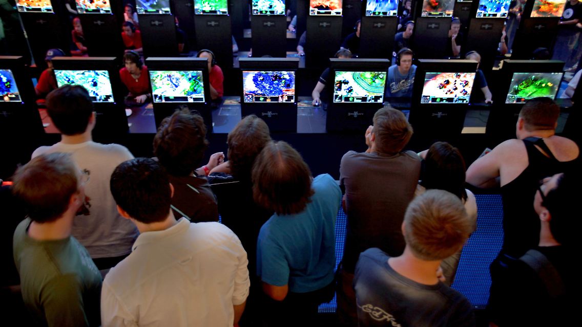 Der Spielemarkt ist riesig - mit pausenlosem Daddeln hat der Beruf des Spieleentwicklers allerdings wenig zu tun.