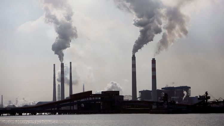 Zu viel CO2, und damit auch Gewinne? Experten sind wegen des steigenden Ausstoßes besorgt.