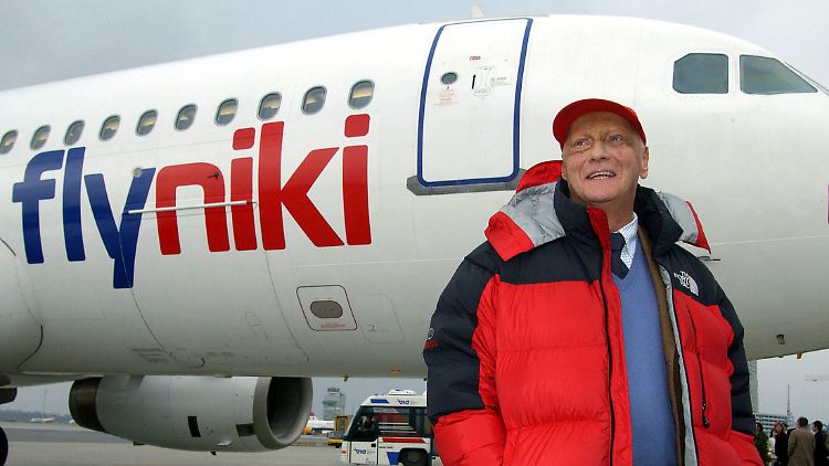 Niki Lauda zieht sich nach und nach zurück.