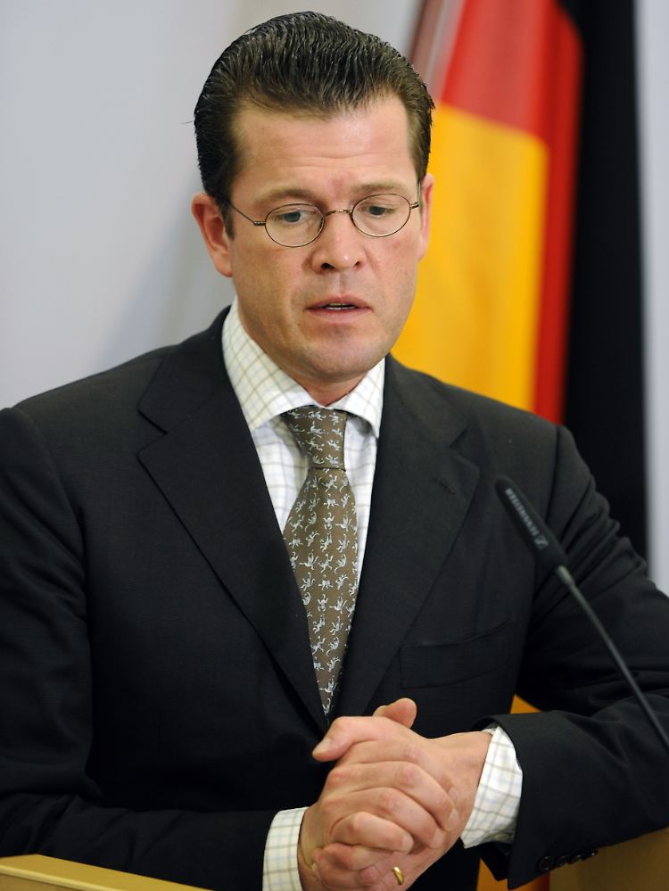... und aus Guttenbergs Ministerium tauchten irritierende Ideen zur Industrie- und Arbeitsmarktpolitik auf.