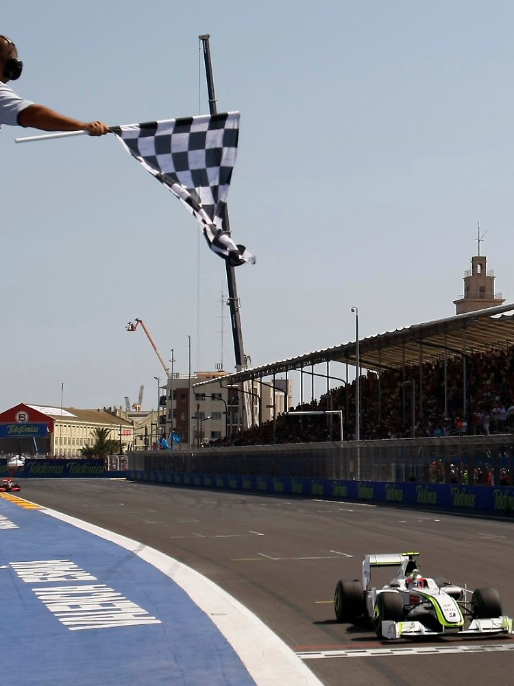Erstmals seit 84 Rennen sah Barrichello die karierte Flagge als Erster.