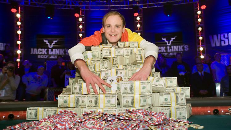 Pius Heinz, Poker-Weltmeister, Multimillionär und Student im Wartestand.