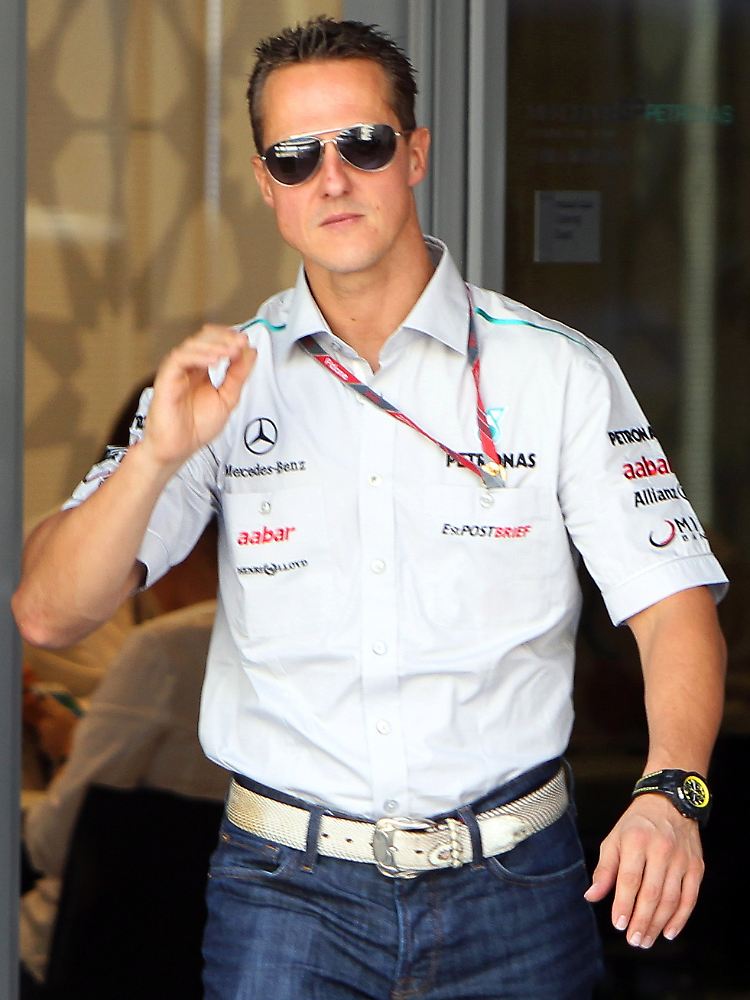 Rekordweltmeister Michael Schumacher hat noch nicht entschieden, ob und wie es für ihn nach der nächsten Saison in der Formel 1 weitergeht.