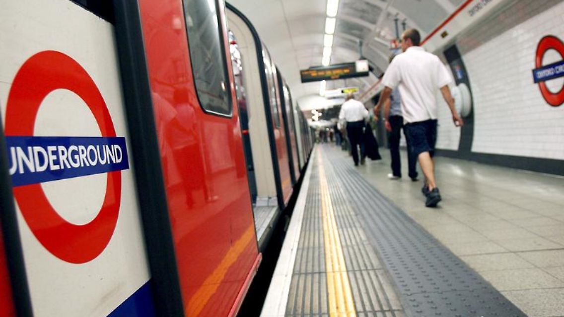 Auf Londons veralteten U-Bahn-Strecken schwitzt es sich nicht überall gleich, wie die "Tube"-Hitzekarte zeigt.