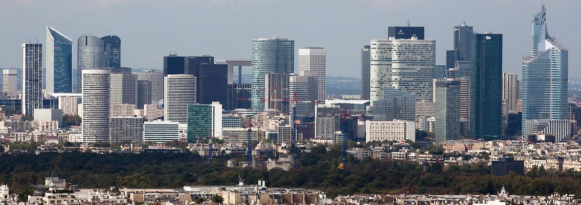 Skyline des Pariser Finanzdistrikts La Defense.