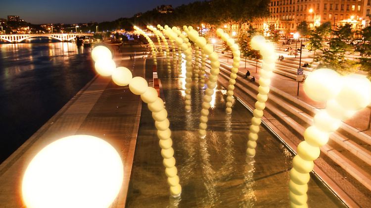Leuchtende Algen heißt diese Lichtinstallation, die ab 8. Dezember auf den Terrasses de la Guillotière in Lyon zu sehen sein wird.