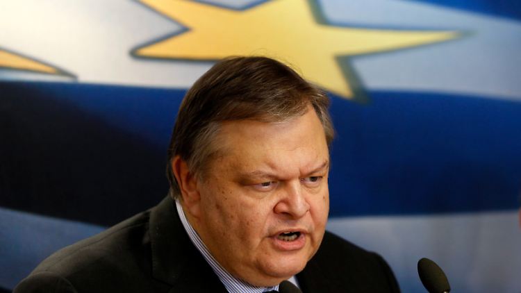 Ob Finanzminister Venizelos den Griechen die neuen Sparpläne schmackhaft machen kann, ist noch nicht entschieden.