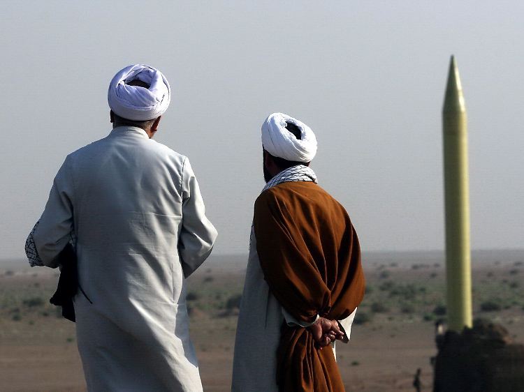 Aktuelle Bilder von dem Unglück werden vom Iran nicht verbreitet.