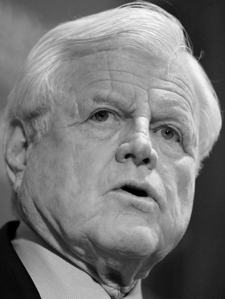 Kennedy wurde 77 Jahre alt.