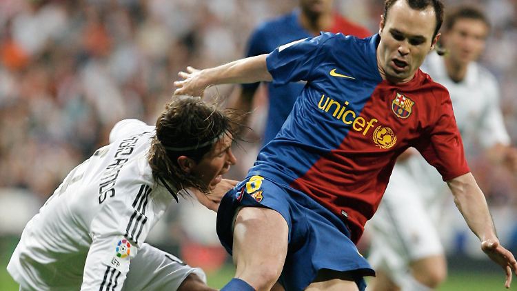 Schon bevor auf dem Spielfeld wieder die Fetzen fliegen könnten, sind die Gemüter der Erzrivalen Real Madrid und und Barcelona erhitzt.