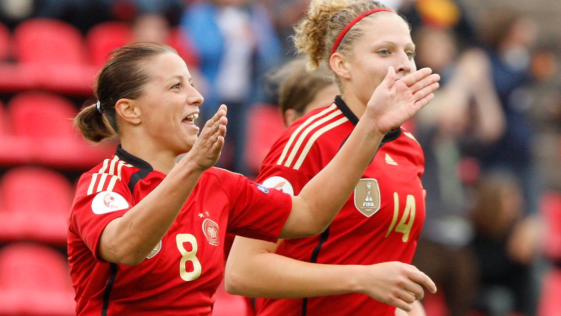 Tor für Deutschland: Inka Grings feiert das 1:0 gegen Frankreich.