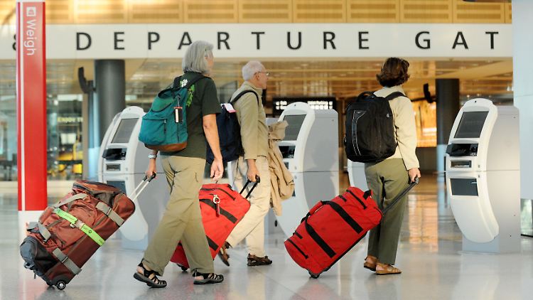 15 Jahre auf Vorrat, ohne Anlass? Fluggastdaten europäischer Passagiere.
