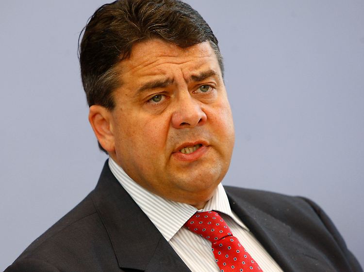 Umweltminister Gabriel kann sich sogar eine Koalition unter Führung der Linkspartei vorstellen.